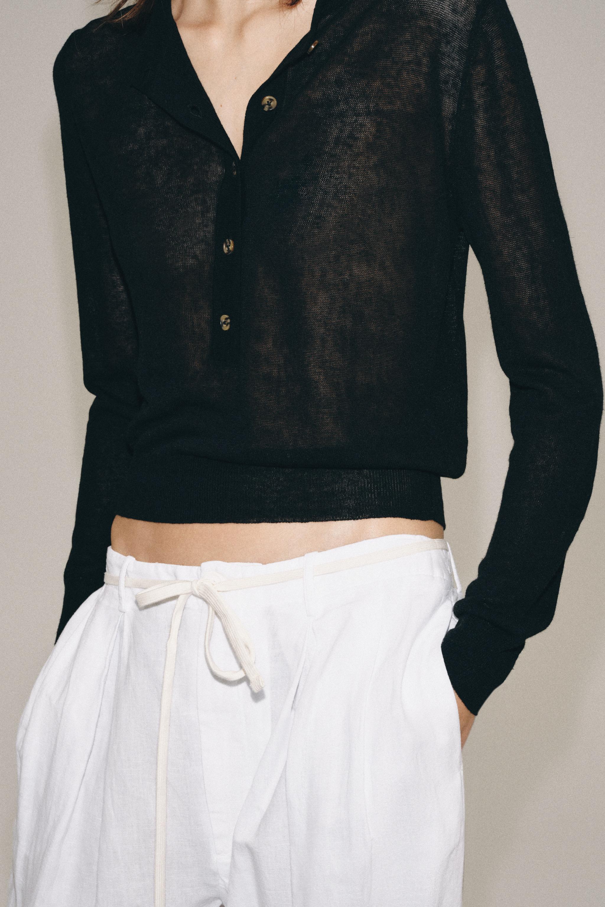PULL EN MAILLE AVEC BOUTONS